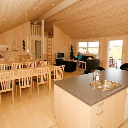 Sildestrup Sleeps 24 Pool Wifi Ferienhaus Bøtø By
